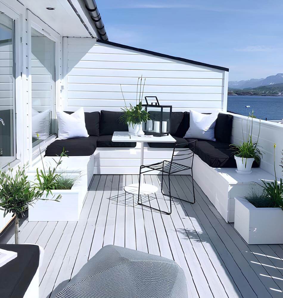 acik-balkon-dekorasyonu-puf-noktalari Balkon Keyfini Zirveye Taşıyacak Balkon Dekorasyonu Önerileri