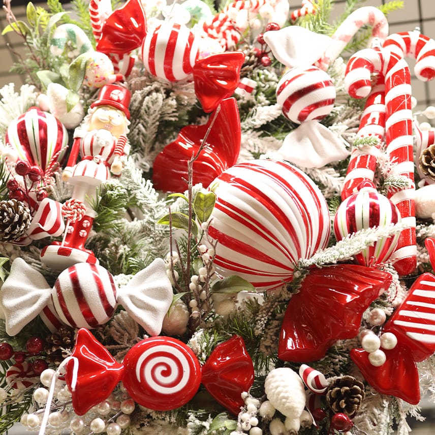 Yılbaşı Dekorasyon Ürünleri Şekerler ve Pastalar