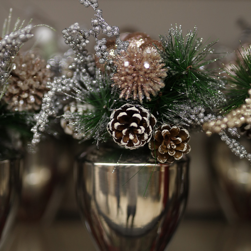 Yılbaşı Dekorasyon Ürünleri Yılbaşı Kozalaklar