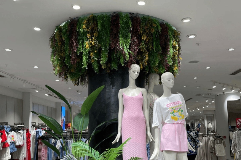 Yapay Sarmaşık: Lüks Dekorasyonda Zamansız Bir Dokunuş