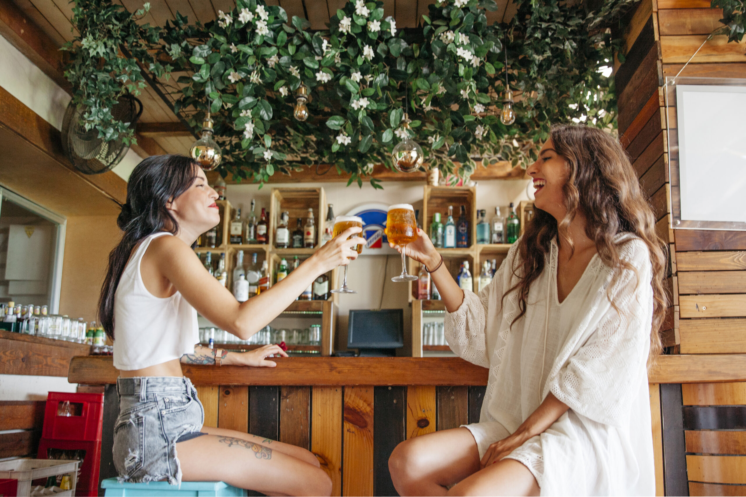 Yapay Sarmaşık: Lüks Dekorasyonda Zamansız Bir Dokunuş